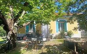 Maison 4 A 6 Personnes Proche Village